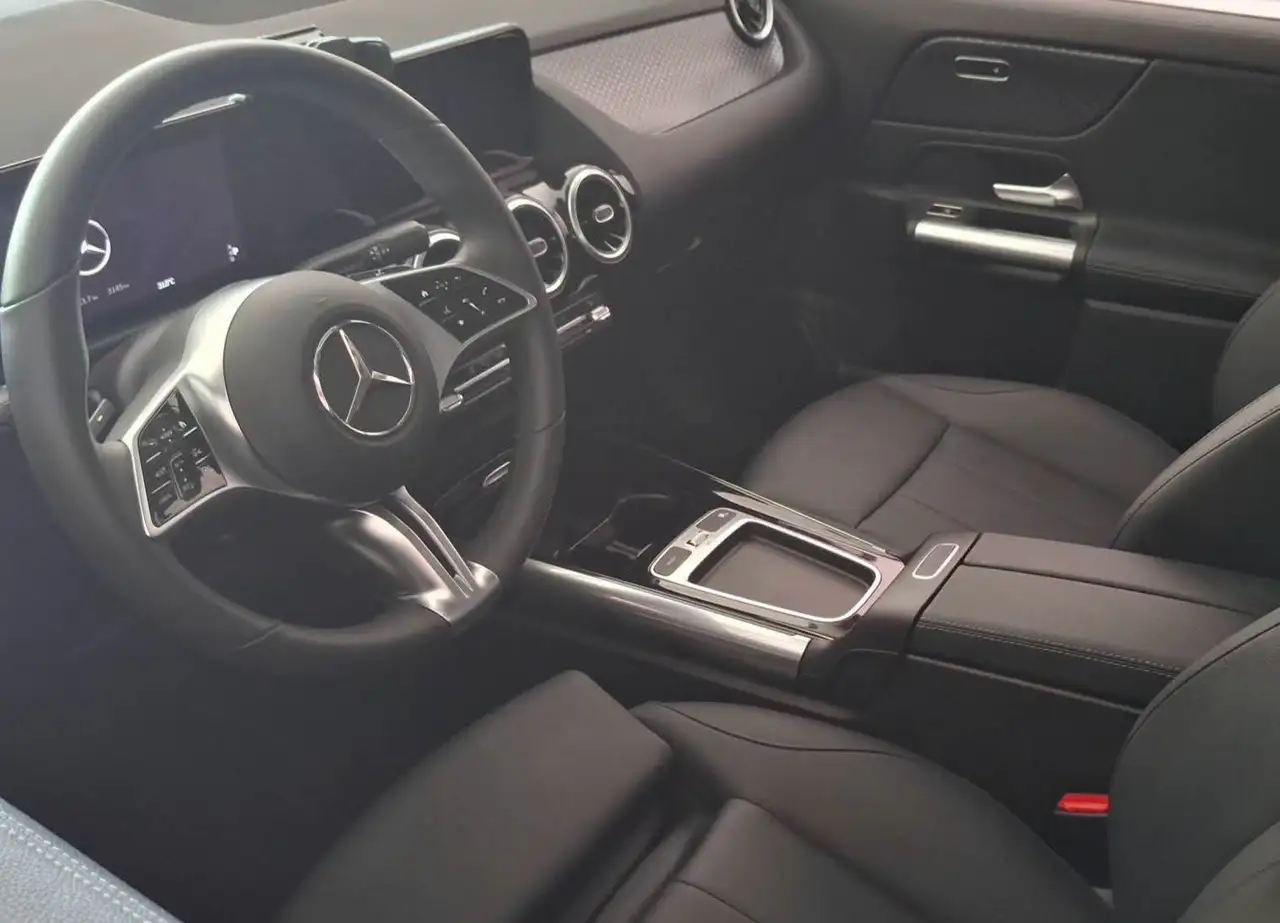 Mercedes-Benz GLA 2026 — фото 11