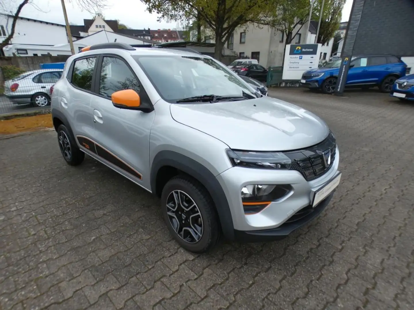 Dacia Spring Electric Comfort Plus Silber - 2