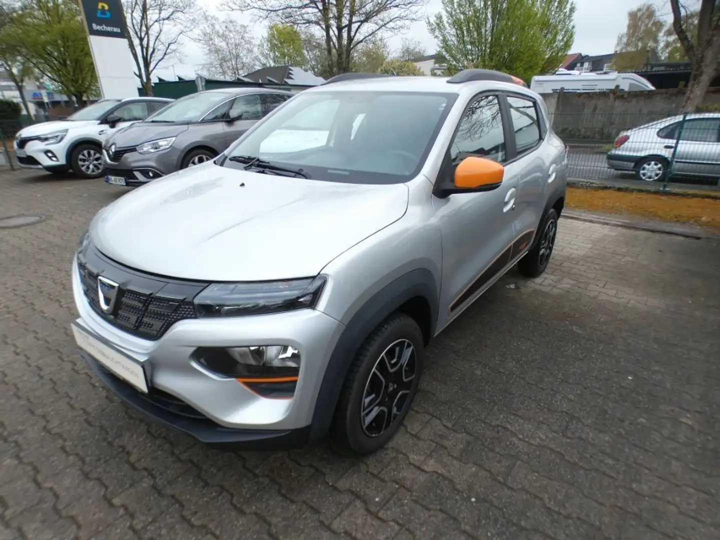 Dacia Spring Electric Comfort Plus Silber - 1