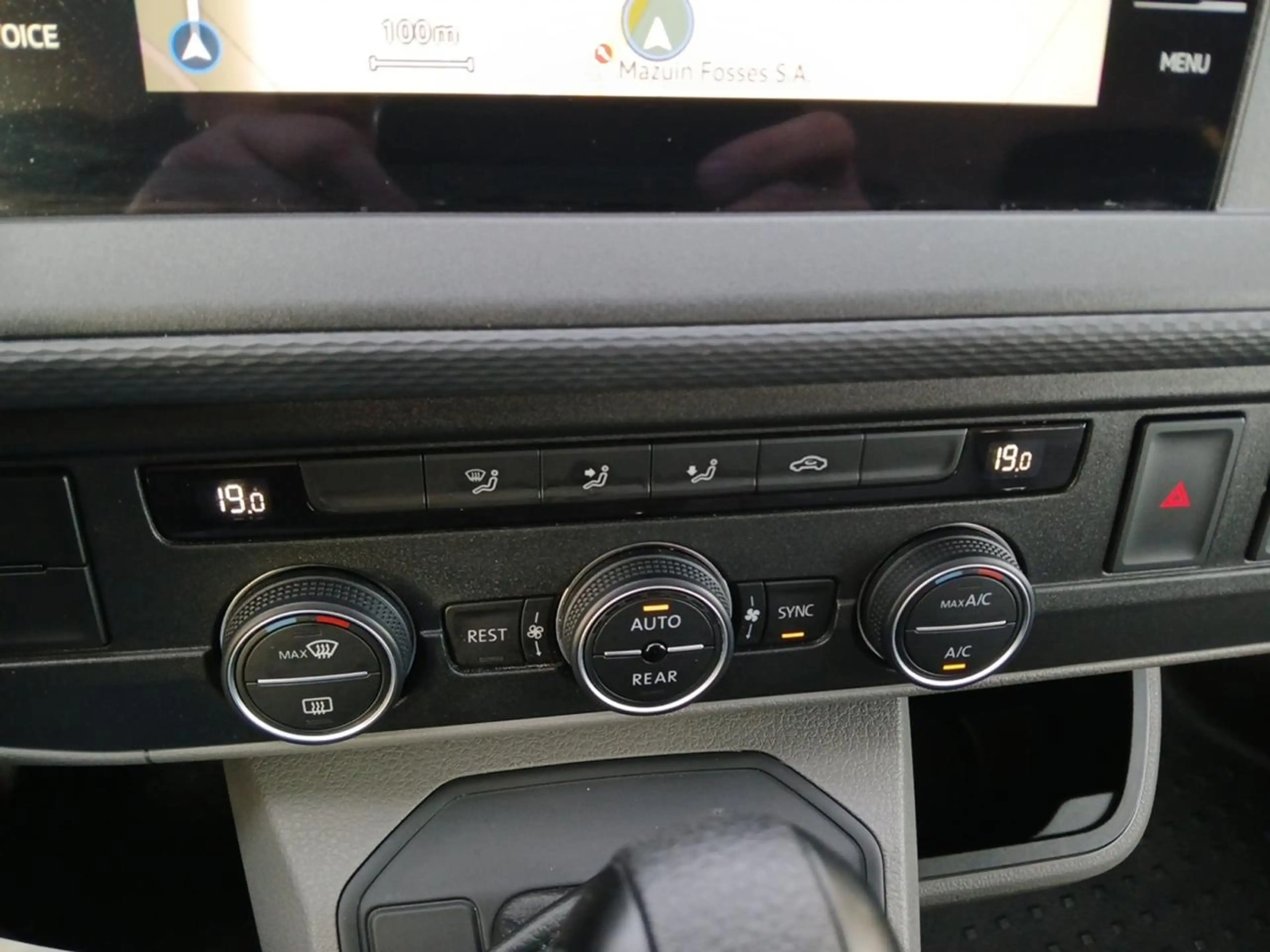 Volkswagen Transporter Transporter T6.1 Caravelle Lwb 2.0 TDi SCR BMT Comfortline 9Pl. DSG (EU6d) — photo 9