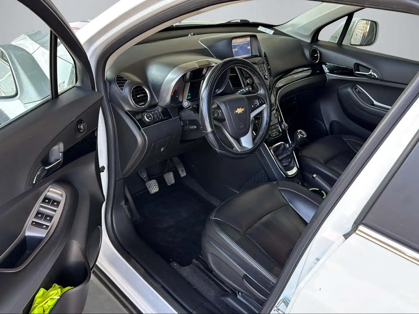 Chevrolet Orlando 2.0 Diesel KAT Weiß - 2