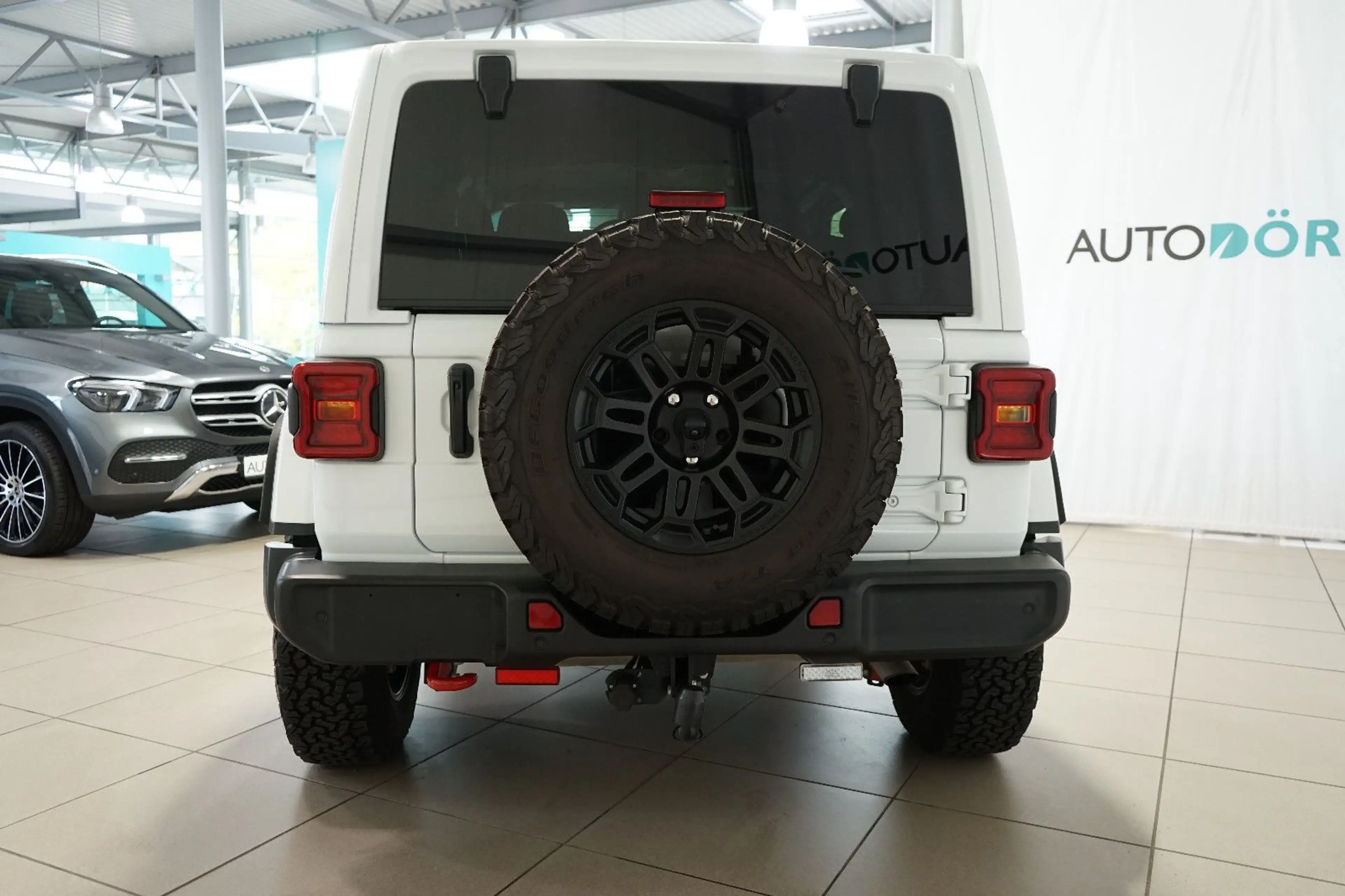 Jeep Wrangler Rubicon 3.6L V6 Trail Rated Hardtop+AHK — photo 5