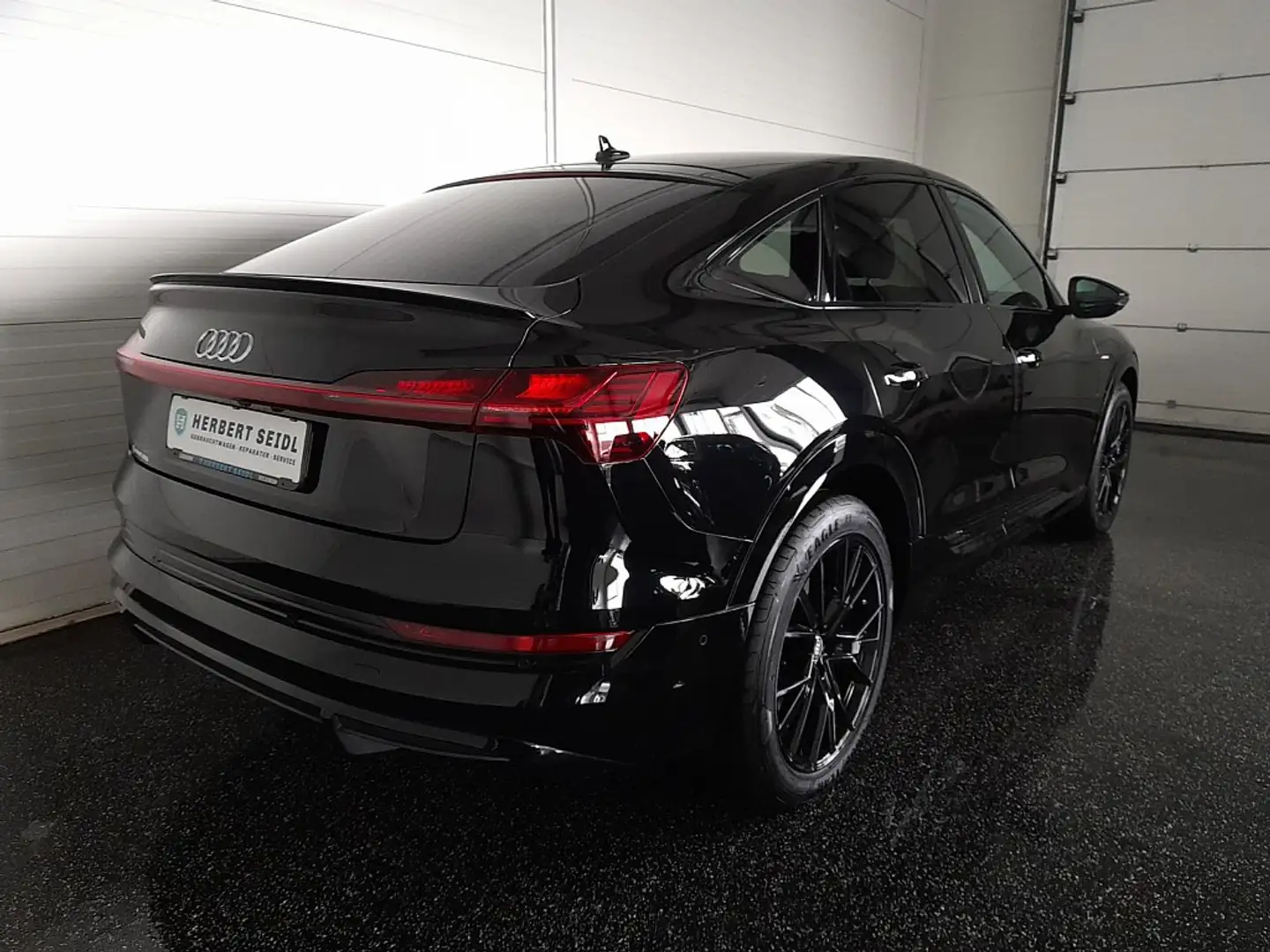 Audi e-tron SB 55 quattro S-LINE *NP: € 106.892,- / 21 ZOLL... Schwarz - 2