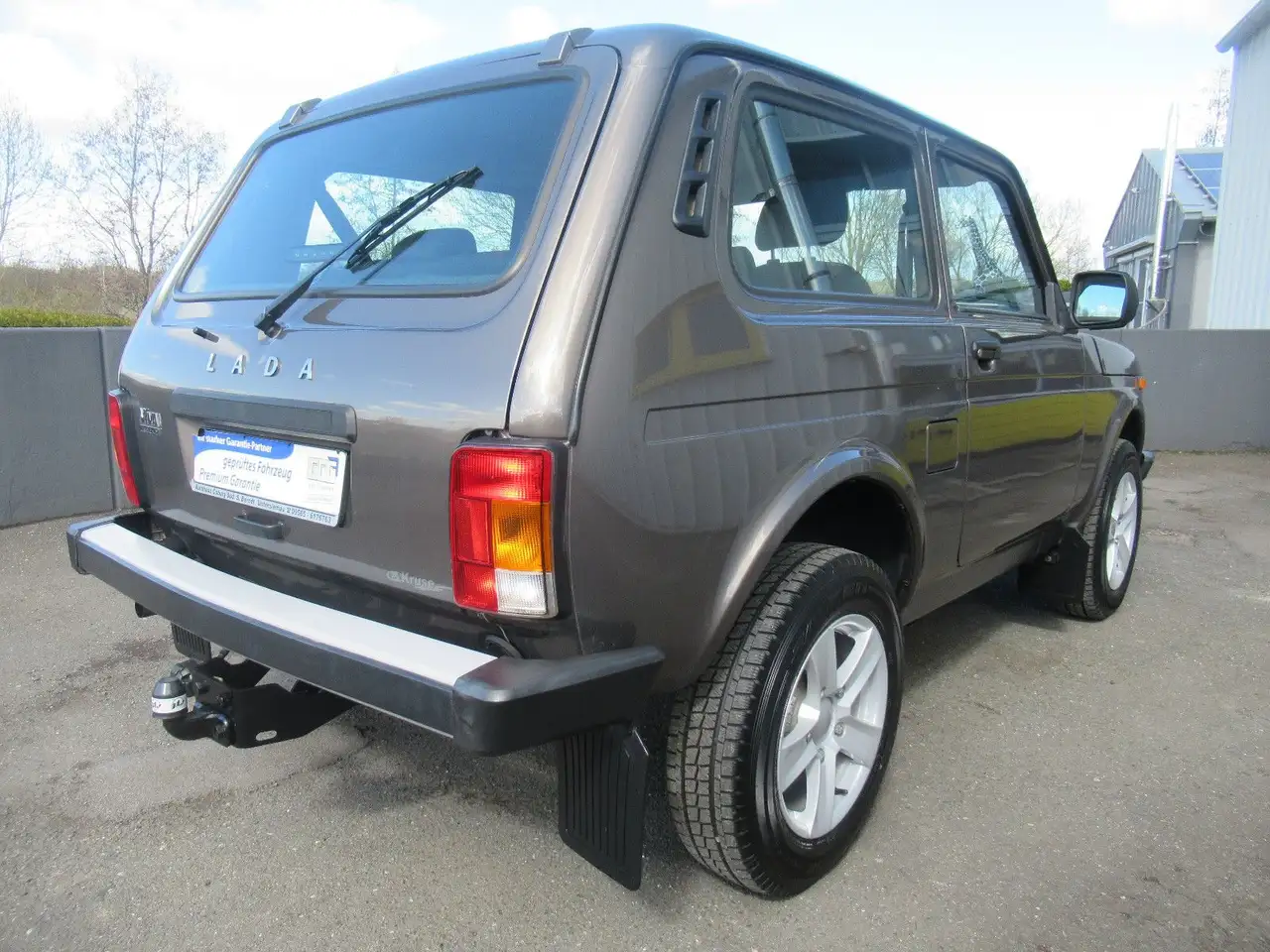 Lada Niva Legend 4x4 SHZG LED AHK RADIO elek. SPIEGEL 5