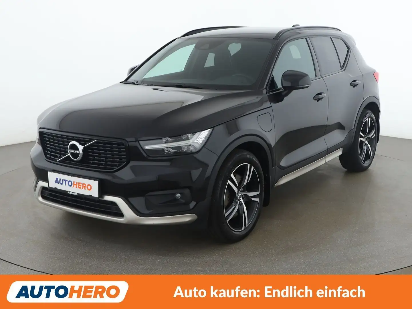 Volvo XC40 1.5 T5 Plug-in Hybrid R-Design 2WD Schwarz - 1