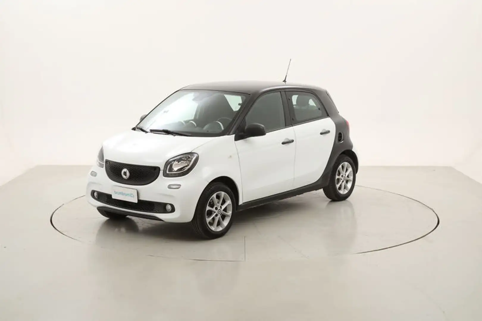smart forFour Youngster 1.0 Benzina 71CV Bianco - 1