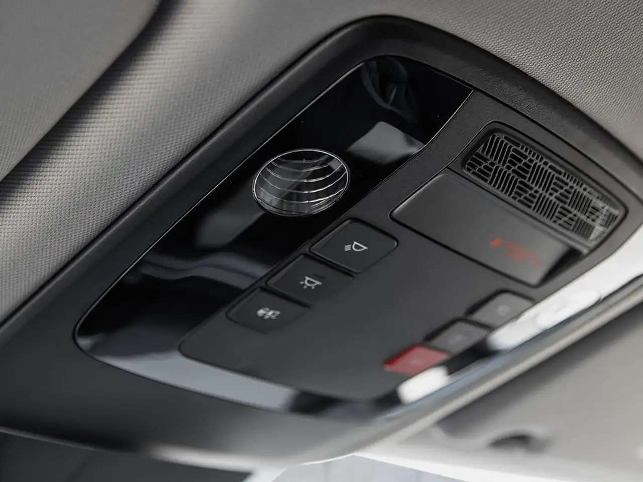Kia Carnival снимка Kia Carnival