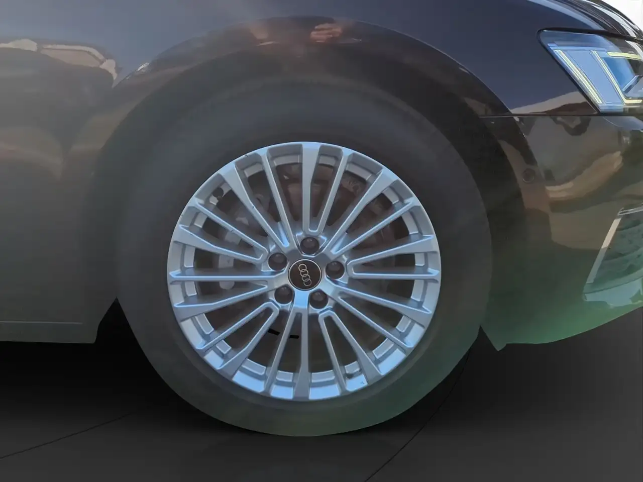 Audi A6 40 2.0 TDI design Matrix AHK 13