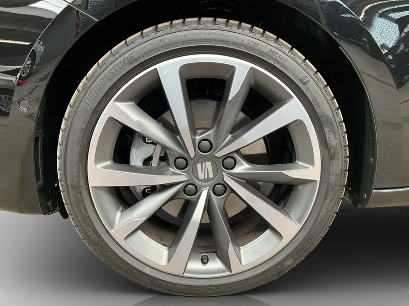 SEAT Leon ST+FR+DSG+Matrix-LED+Pano+P.Vision+AHK — photo 8
