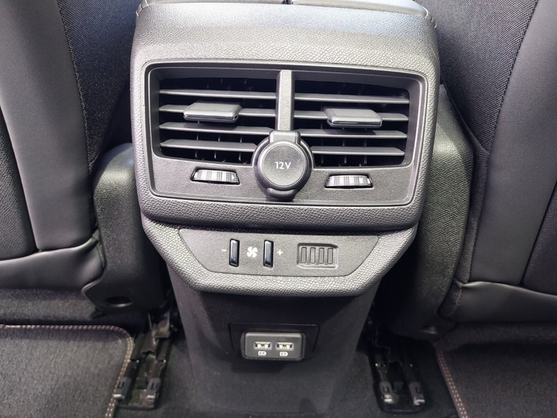 Peugeot 5008 GT PT130 — photo 19