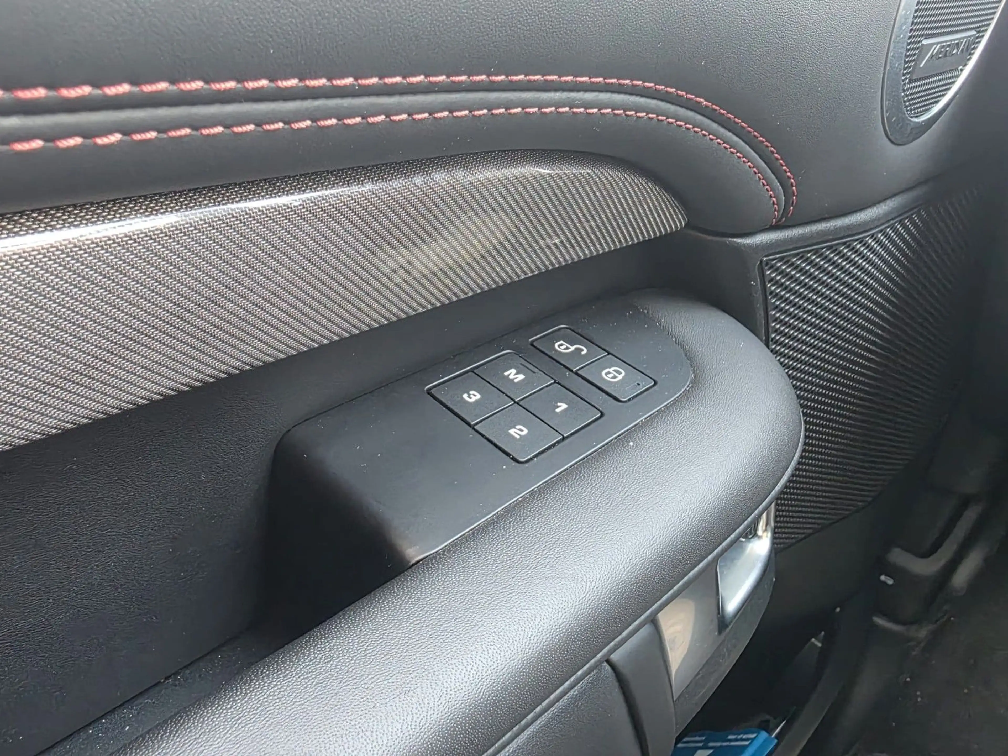Land Rover Discovery 5 HSE SD4 -Leder/Gepflegt/Allwetter- — photo 19