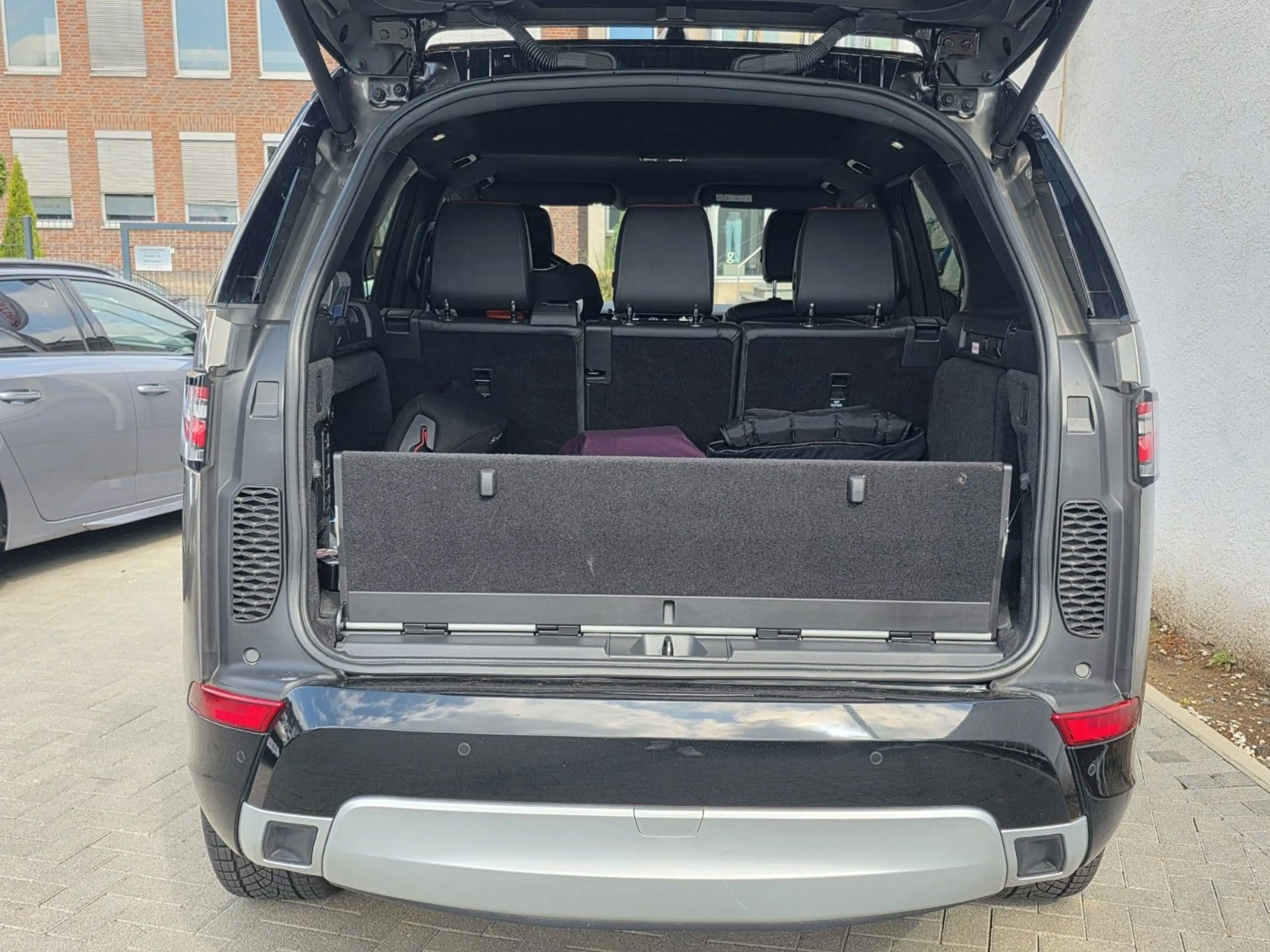 Land Rover Discovery 5 HSE SD4 -Leder/Gepflegt/Allwetter- — photo 26