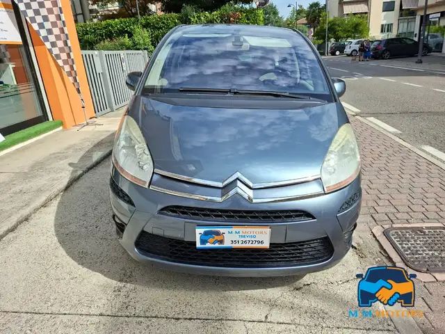 Citroen C4 Picasso view 2