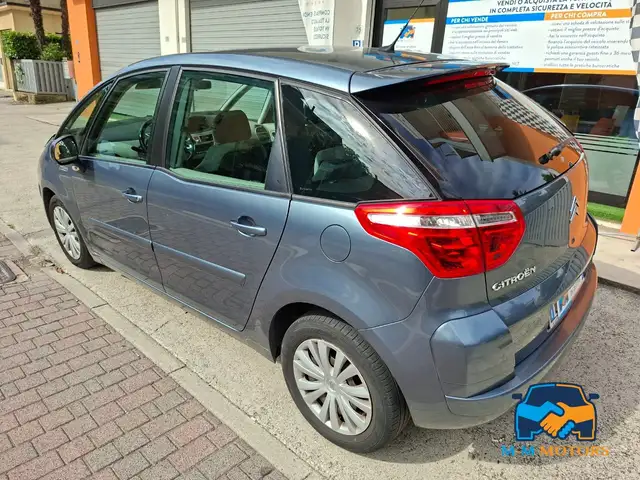 Citroen C4 Picasso view 6