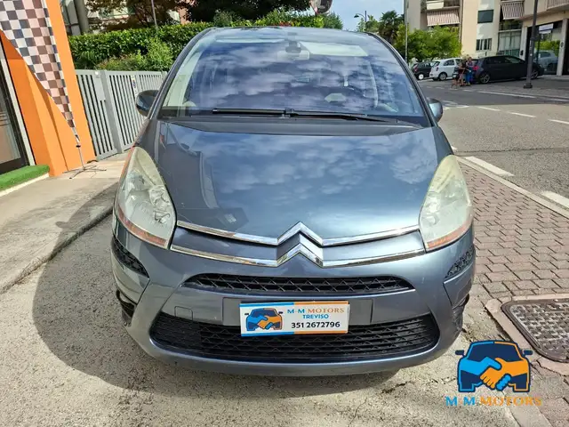 Citroen C4 Picasso view 3