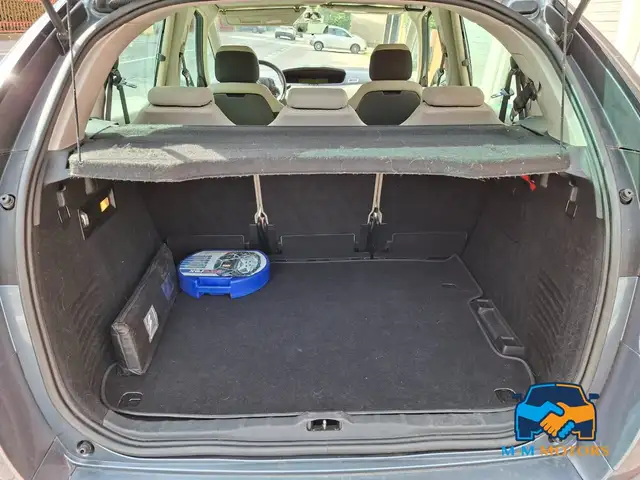 Citroen C4 Picasso view 9