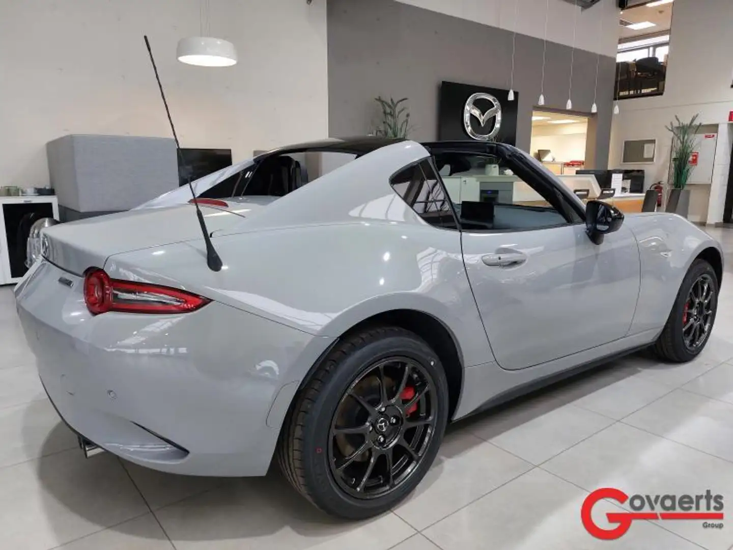 Mazda MX-5 RF 1.5L SKYACTIV-G 132PK 6MT RWD Homura Grau - 2