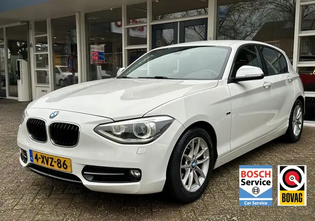 BMW 114 1-serie 114i EDE High Executive Led, Navi, Bluetoo