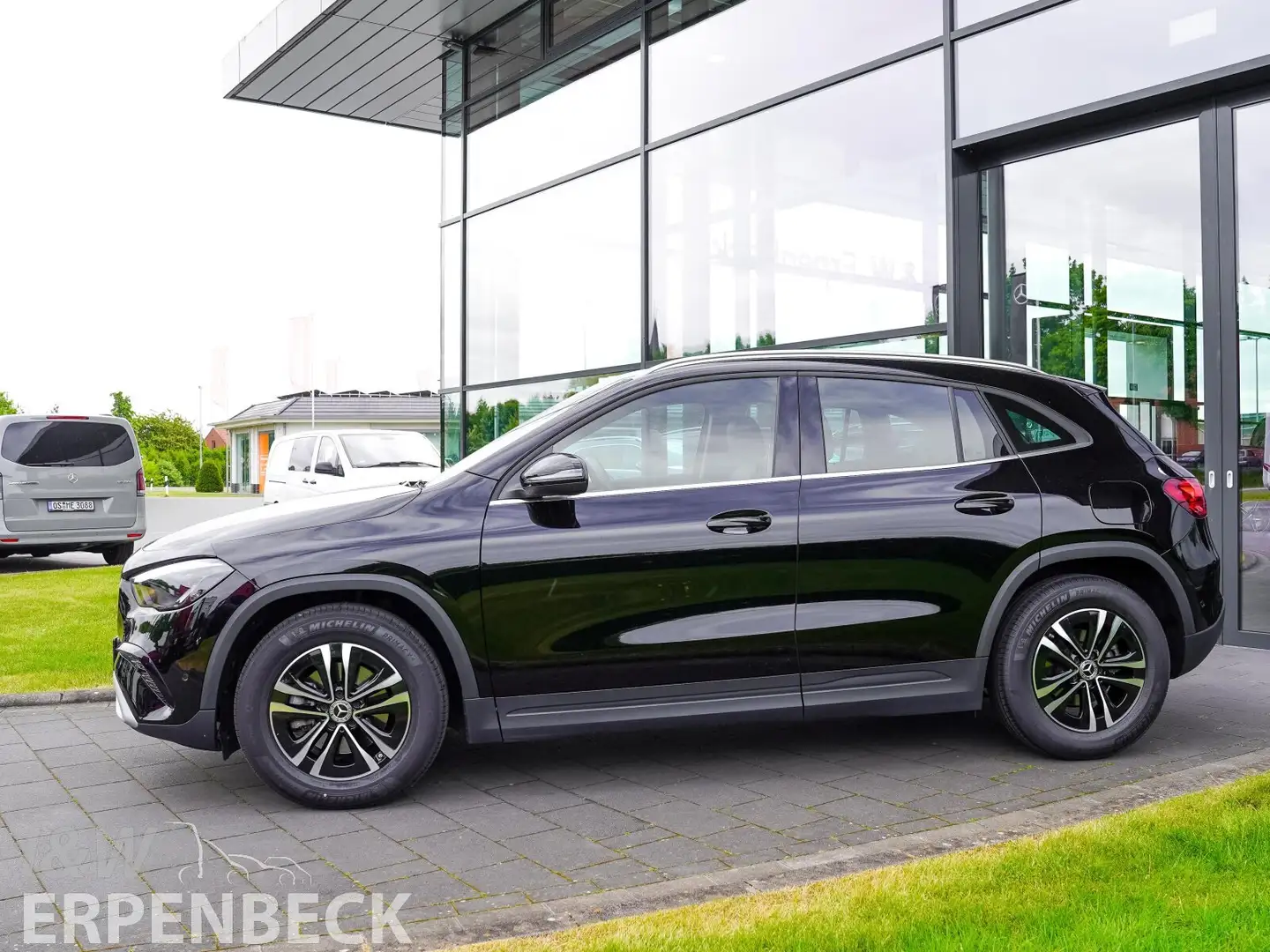 Mercedes-Benz GLA 200 GLA 200 AHK LED MBUX AFA Spiegel Pak. Easy Nero - 2