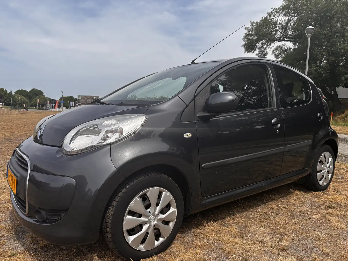 Citroen C1 1.0-12V Selection Grijs - 2