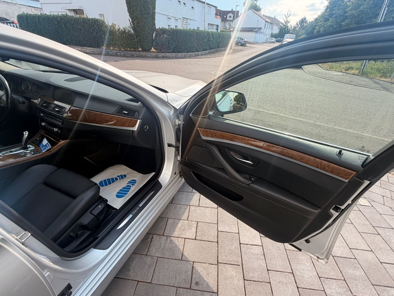 BMW 523 i Lim 3.0L F10 Automatik — photo 10