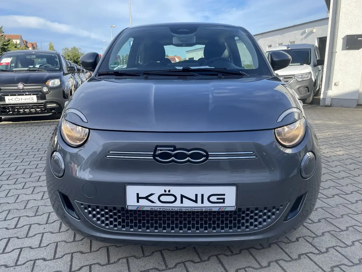 Fiat 500e Neuer 500 320km Reichweite Grau - 2