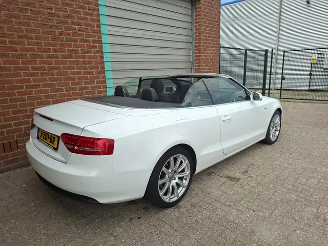 Audi A5 view 7