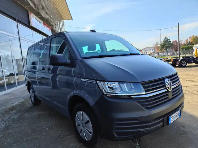 Volkswagen T6.1 Caravelle 2.0 TDI TRENDLINE AUTOCARRO N1 6 P KM 89.000+IVA