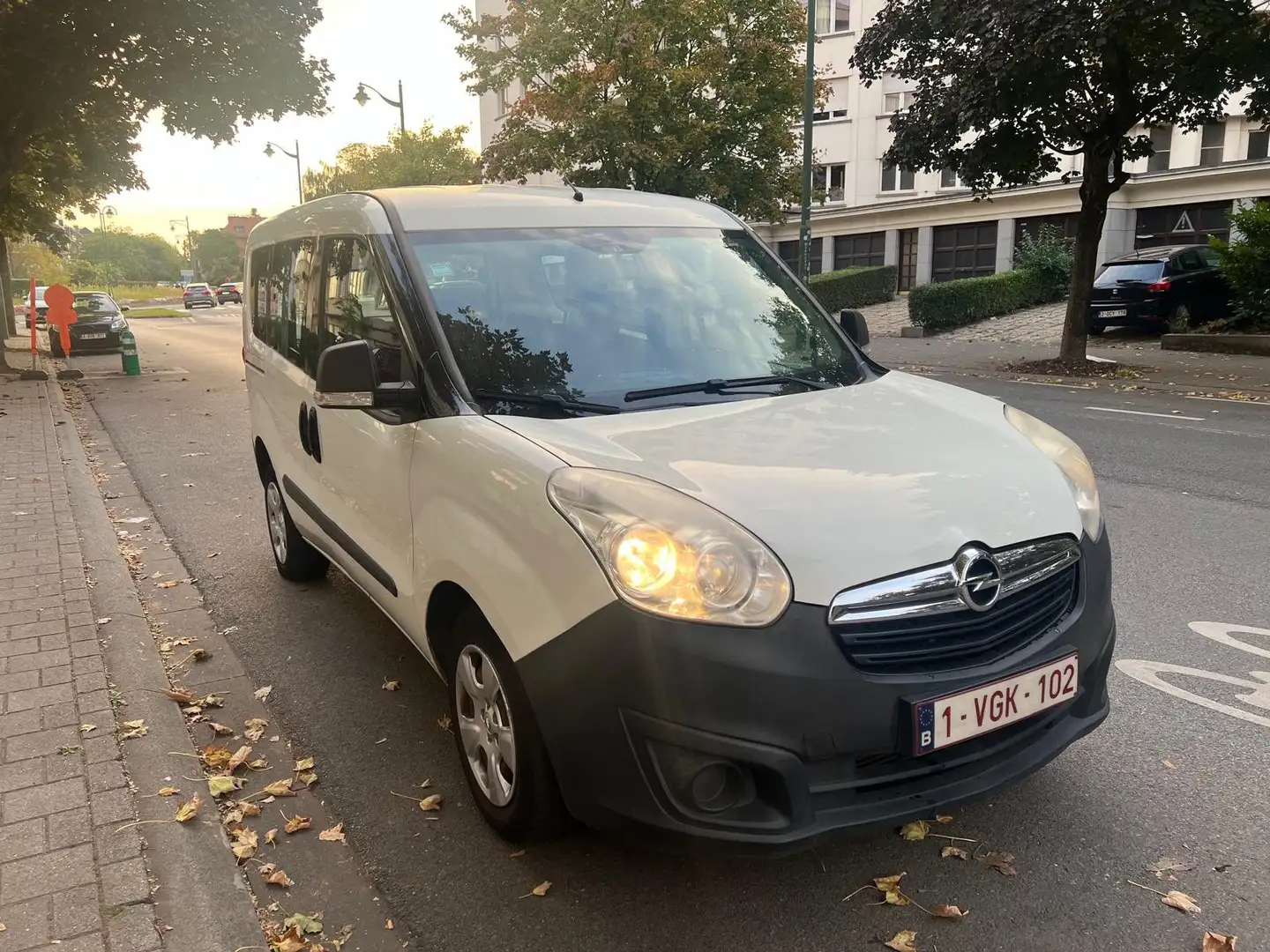 Opel Combo 2013, 5 Places, Diesel, 137000km, Euro 5 Wit - 2
