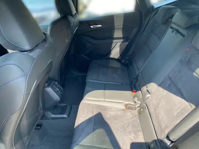 BMW 2 Series view 11
