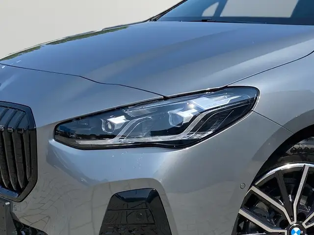 BMW 2 Series view 5