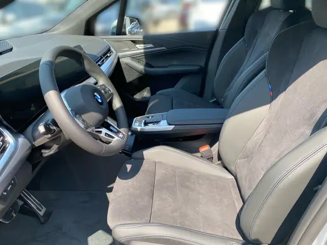 BMW 2 Series view 7