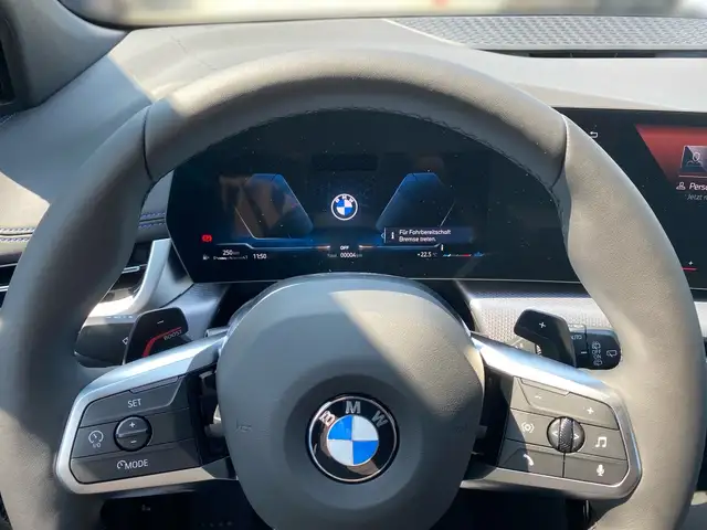 BMW 2 Series view 8