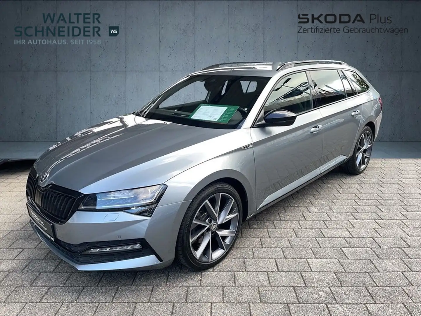 Skoda Superb Combi 2.0 TDI DSG Sportline Navi LED DCC Gris - 2