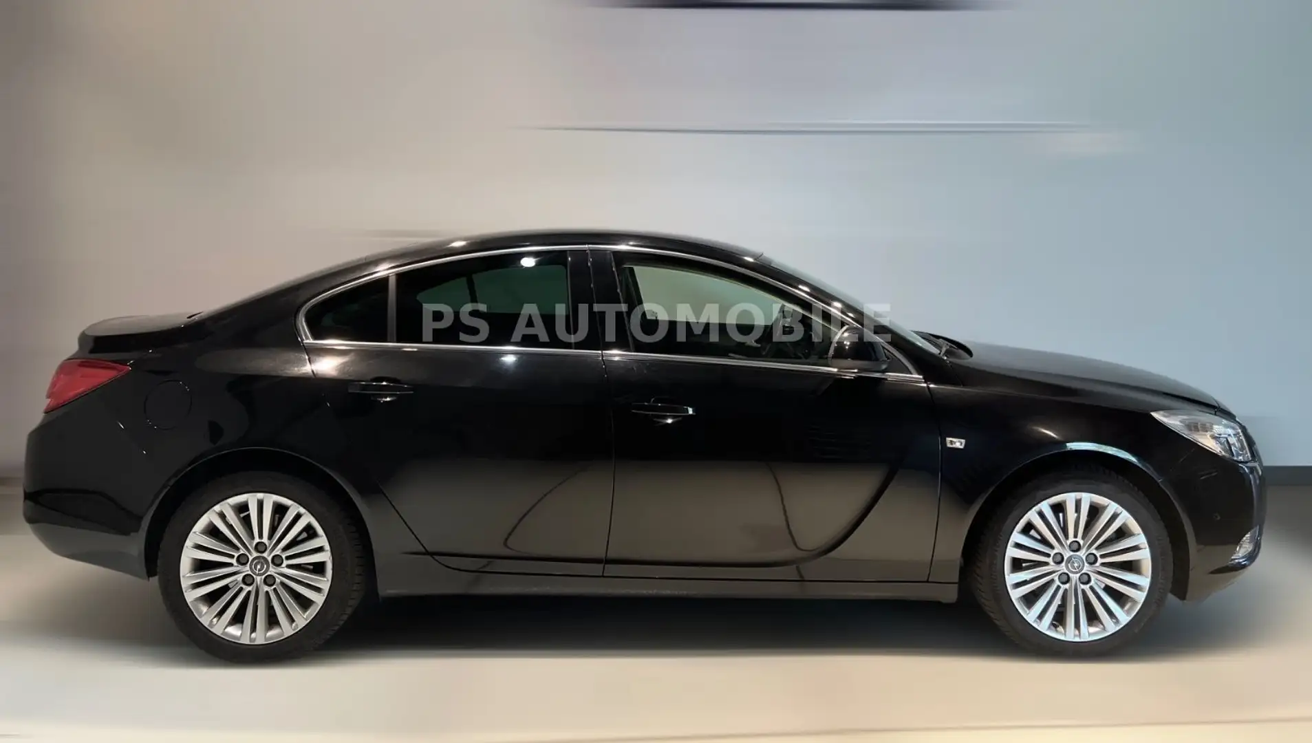 Opel Insignia 1.6 Turbo Design Edition/NAVI/KLIMAAUT Schwarz - 2