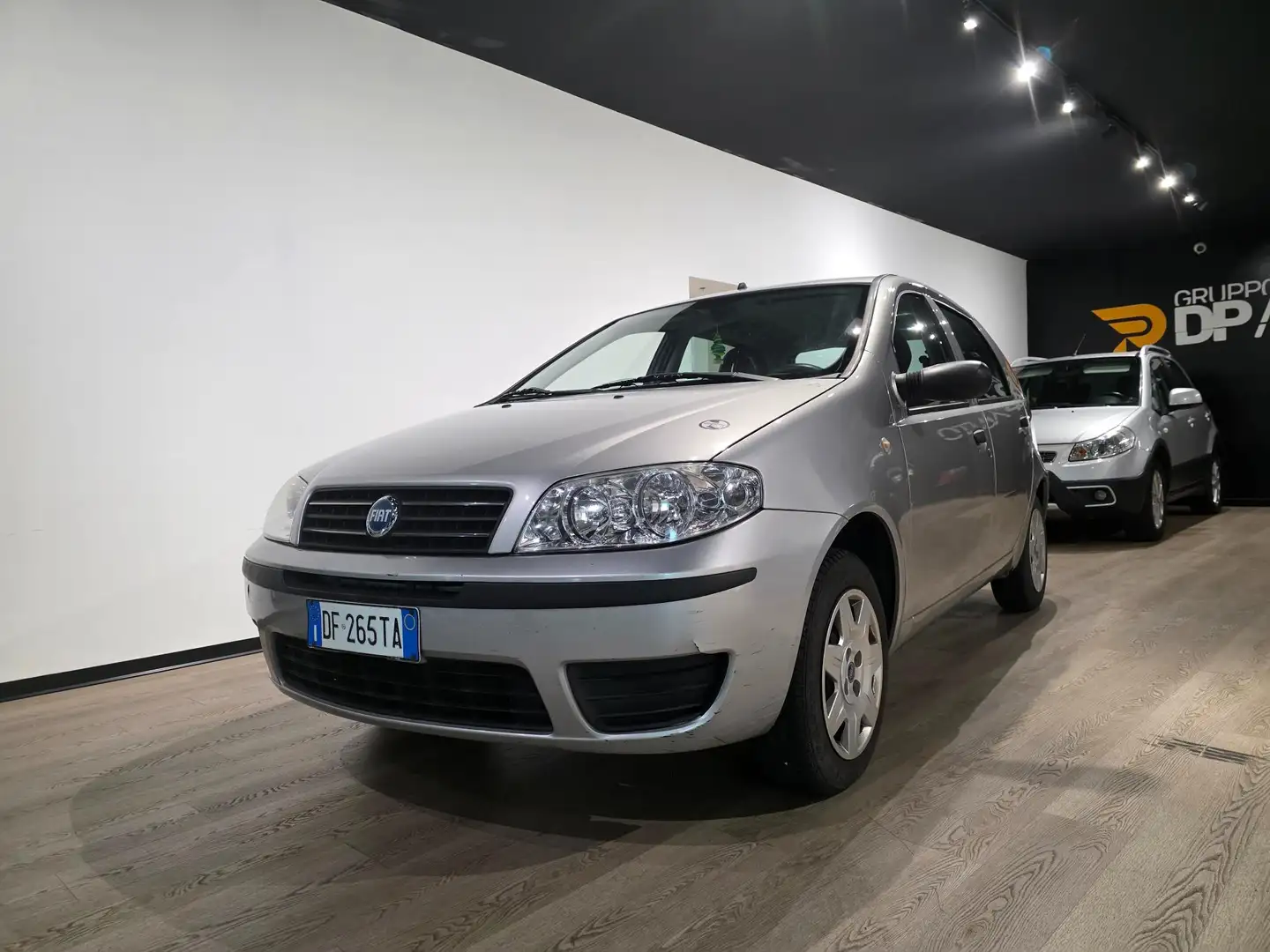 Fiat Punto Punto 5p 1.2 Classic Szary - 2