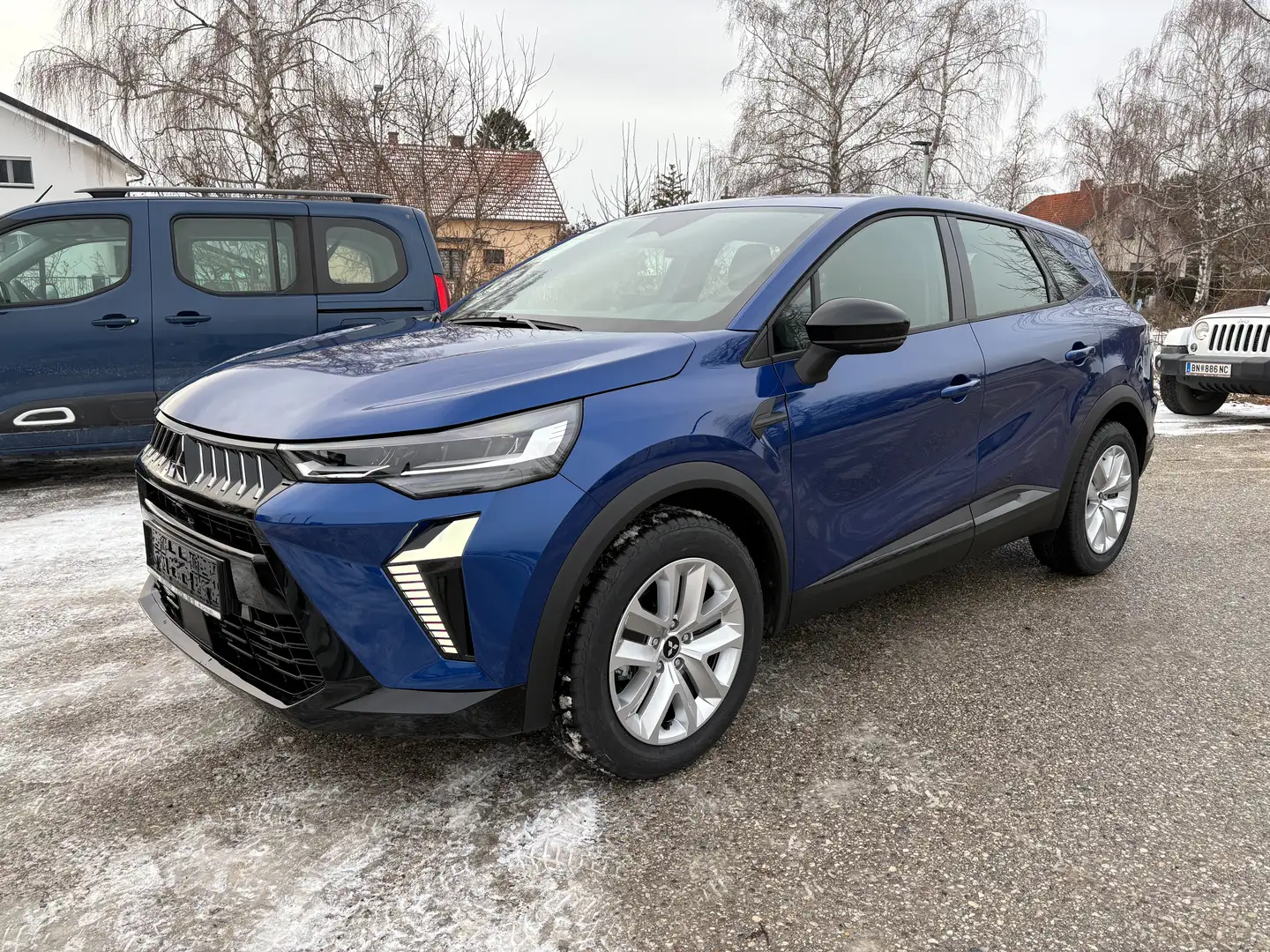 Mitsubishi Grandis 1,3 DI-T MHEV Invite Blau - 1