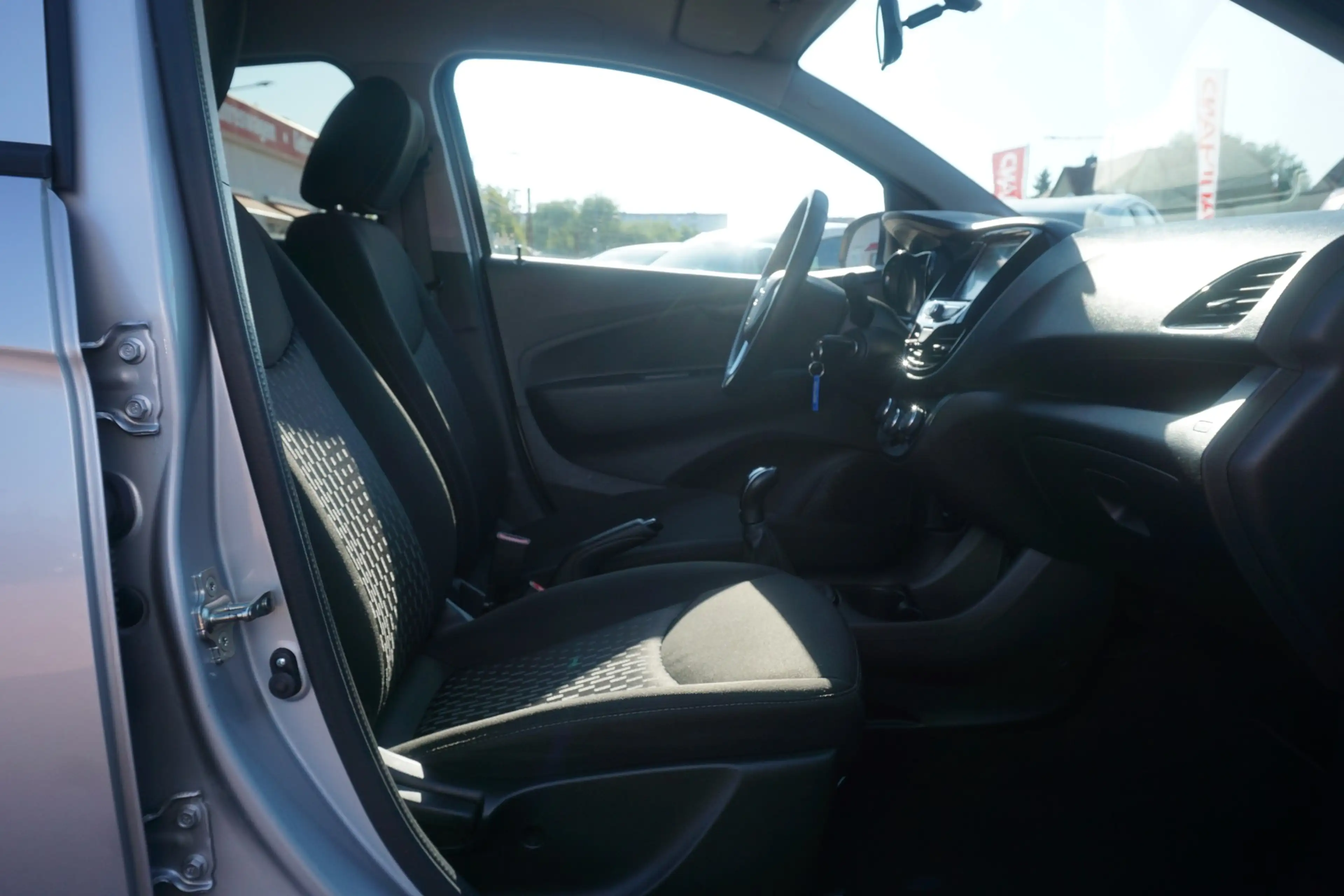 Opel Karl 1.0 120 Jahre Android Apple PDC Sitzheizung — photo 11