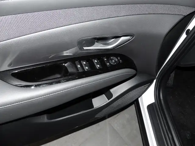 Hyundai Tucson view 12