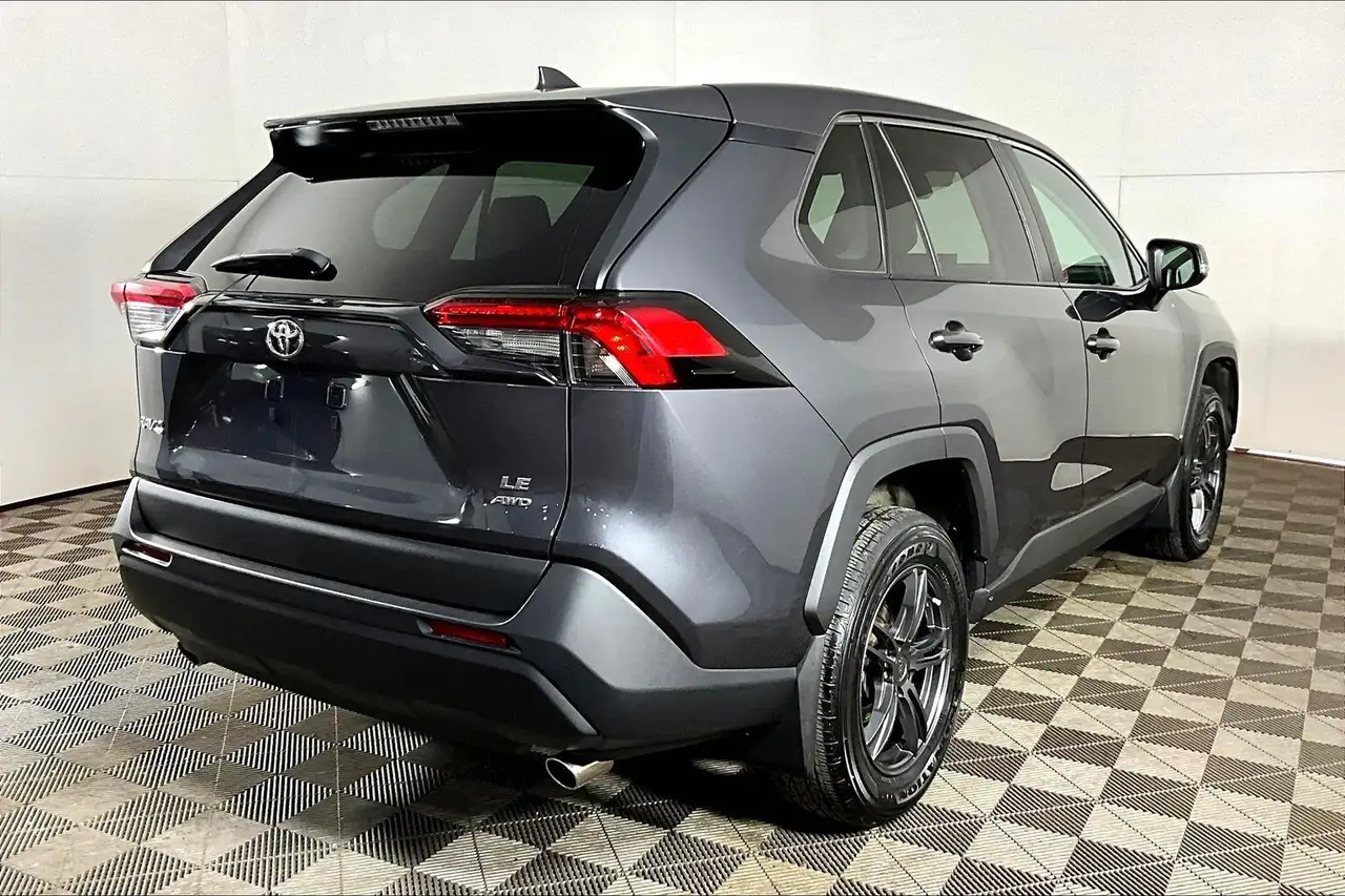 Toyota RAV 4 снимка Toyota RAV 4