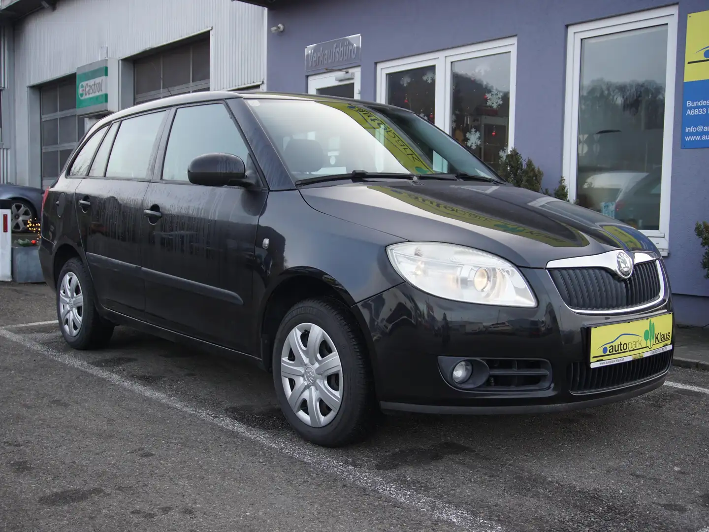 Skoda Fabia Ambiente Schwarz - 1