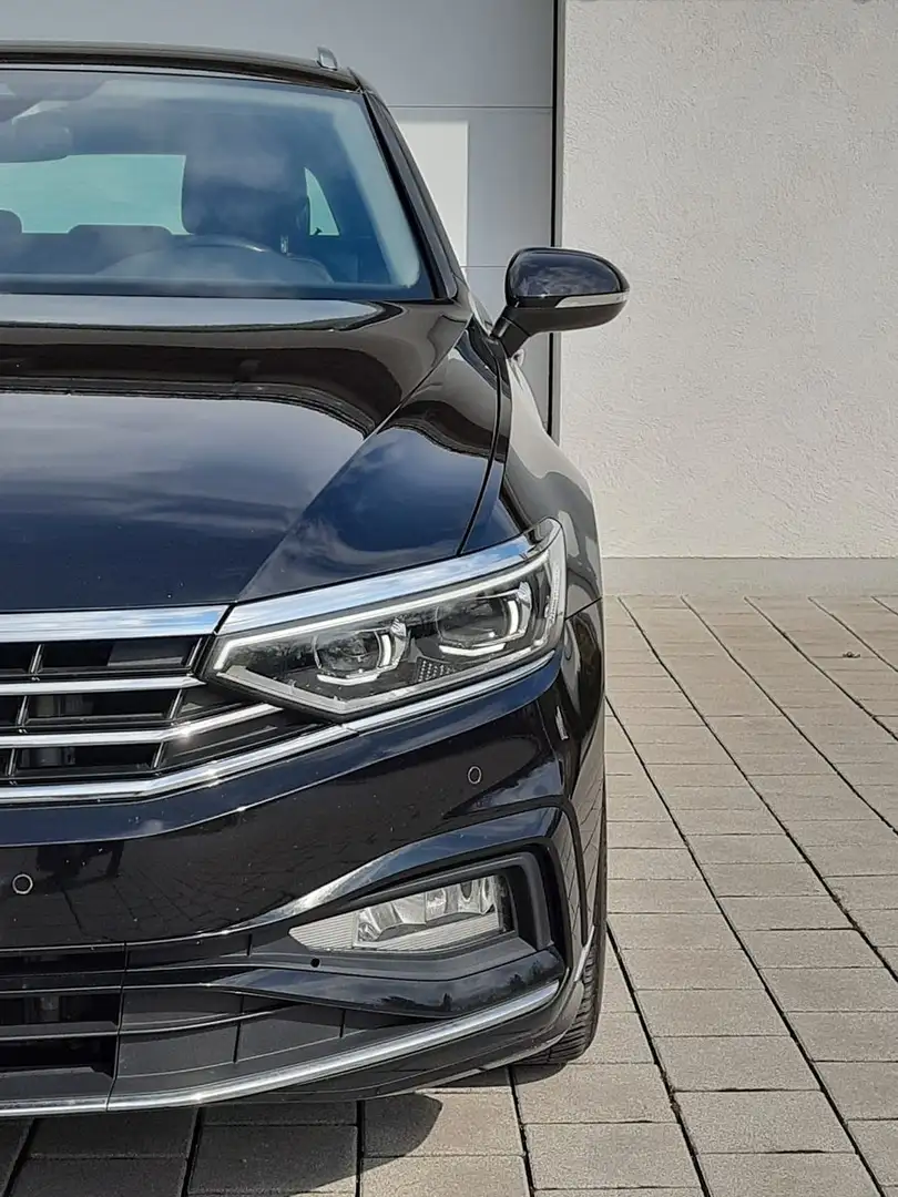 Volkswagen Passat Variant 190 DSG/3xR-Line/LED/Kam/18" Noir - 1