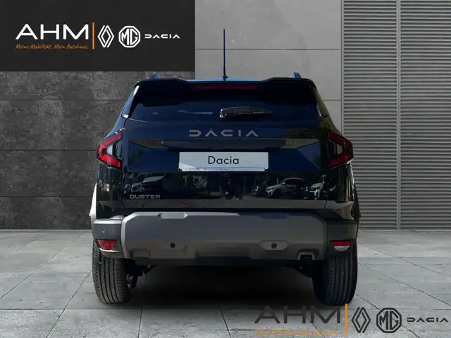 Dacia Duster view 4