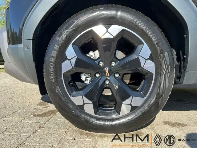 Dacia Duster view 8