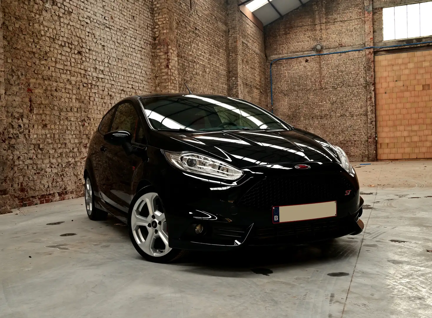 Ford Fiesta Fiesta 1.6 EcoBoost ST Zwart - 1