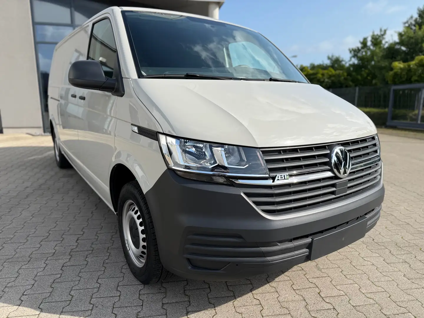 Volkswagen T6.1 Transporter Transporter T6.1 DSG Lang LR ABTe Klima PDC 3tkm Grau - 2