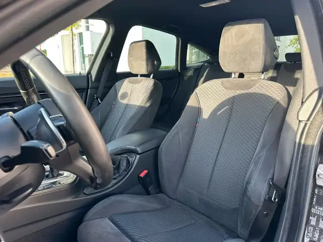 BMW 3 Series view 9