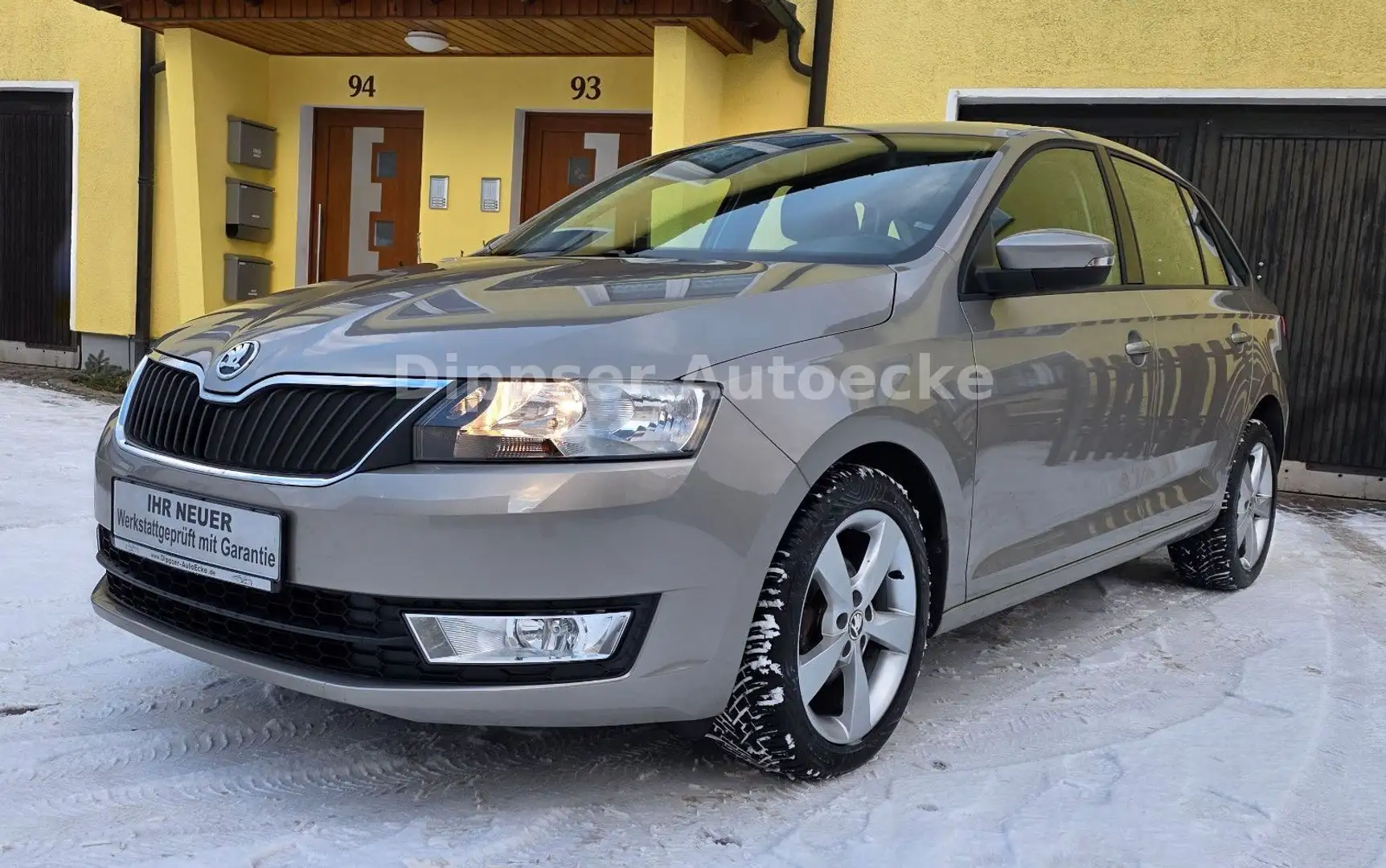 Skoda Rapid/Spaceback "Cool Edition"_Klima_Parkp. hi_Allwetter.. Beige - 1