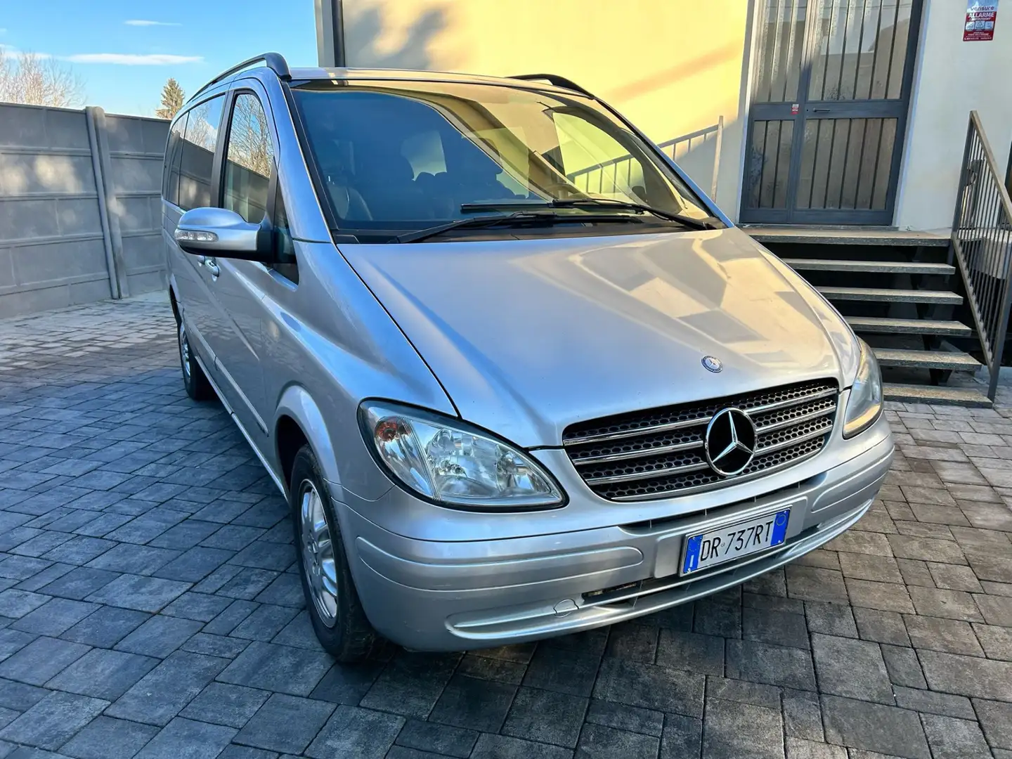 Mercedes-Benz Viano 2.2 cdi Ambiente 8 posti long Stříbrná - 1
