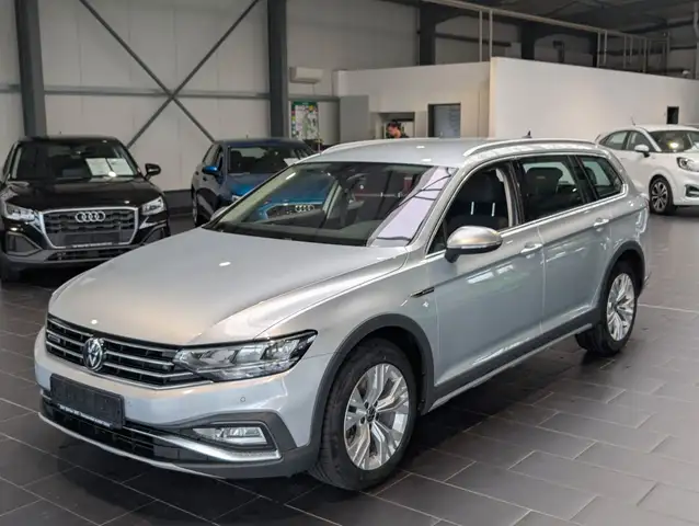 Volkswagen Passat Alltrack Variant 2.0 TDI SCR DSG 4Motion